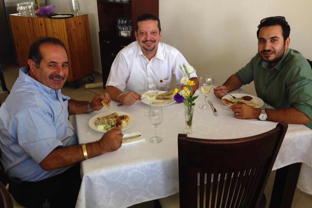 Taybeh Golden Hotel รามัลเลาะห์ ภายนอก รูปภาพ